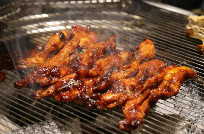 부막 숯불 닭갈비 메뉴 - 목살(빨간양념)